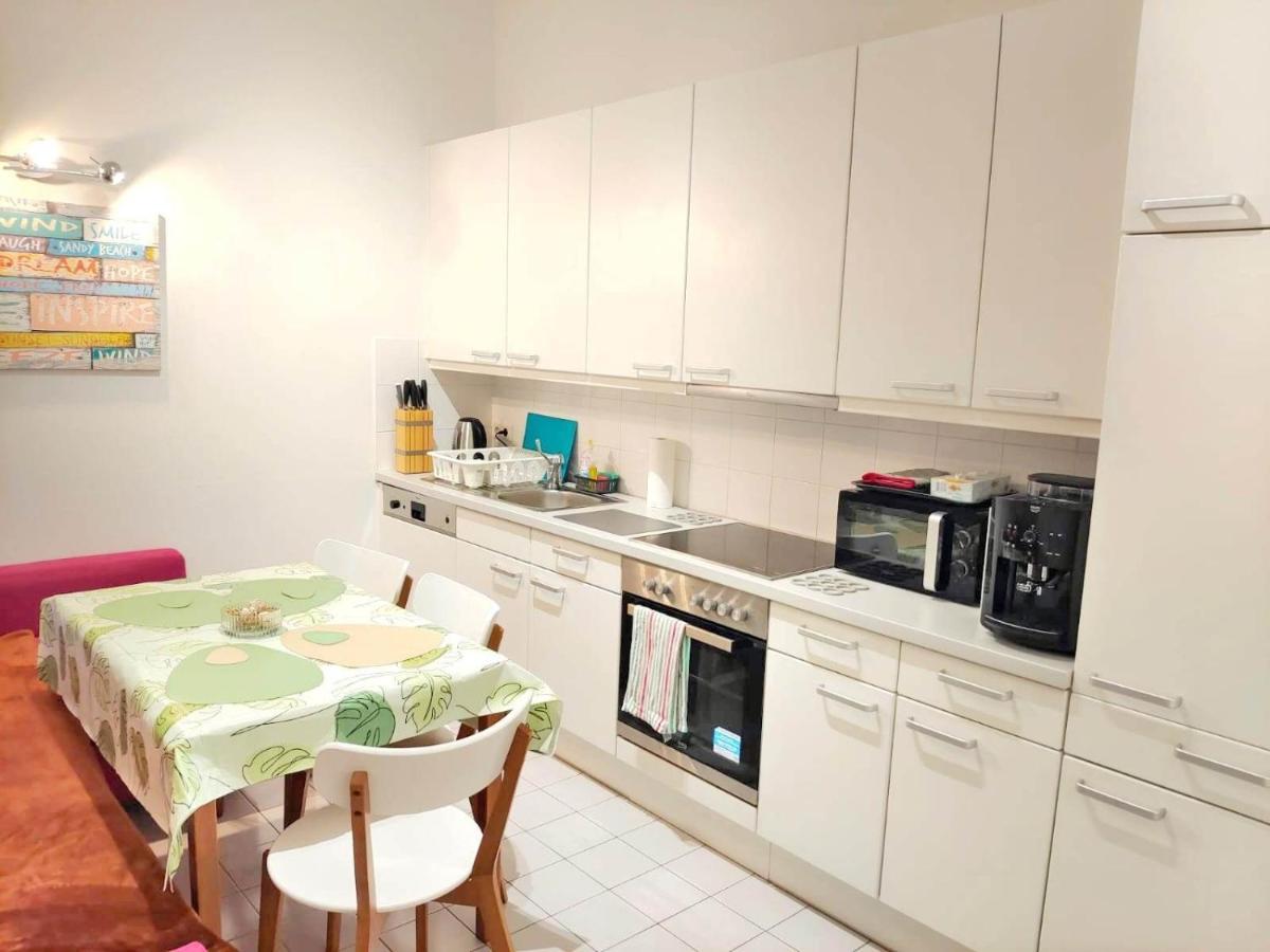 Central Mariahilfer Apartment 4 Min To The City Shopping Center And Schoenbrunn Palace Vienna Exterior photo
